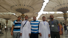 بالصور: معتمرو مدينة الرملة يصلون إلى المدينة المنوّرة بسلام 